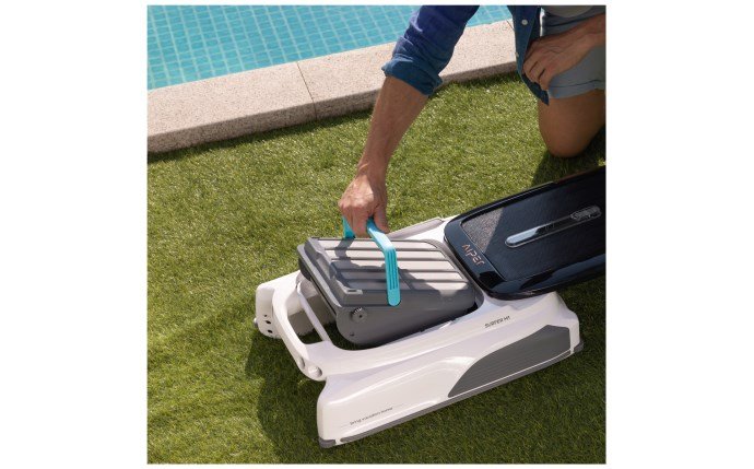 Aiper Surfer M1 Robotic Pool Skimmer - Image 7