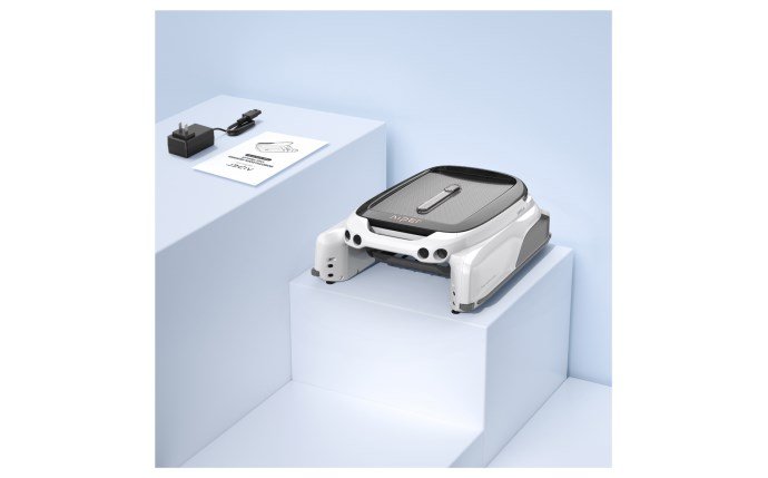 Aiper Surfer M1 Robotic Pool Skimmer - Image 12